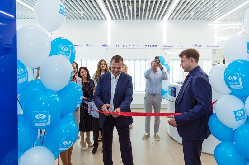 Открытие Центра Контроля Миопии Essilor Открытие Центра Контроля Миопии Essilor